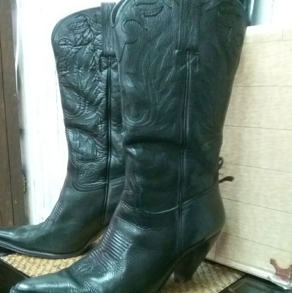 One charlie horse boots